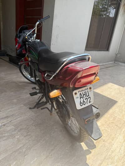 Red Honda Pridor For Urgent Sale