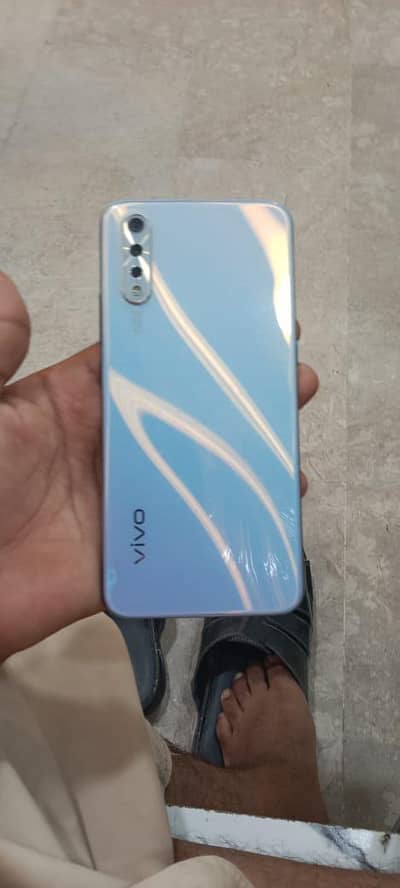 Vivo S1