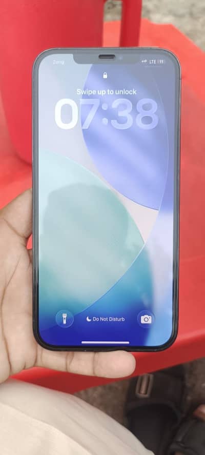Apple iPhone 12
