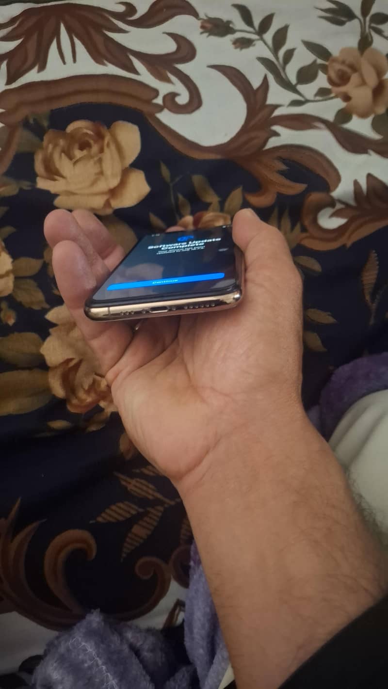 Apple iPhone X 2