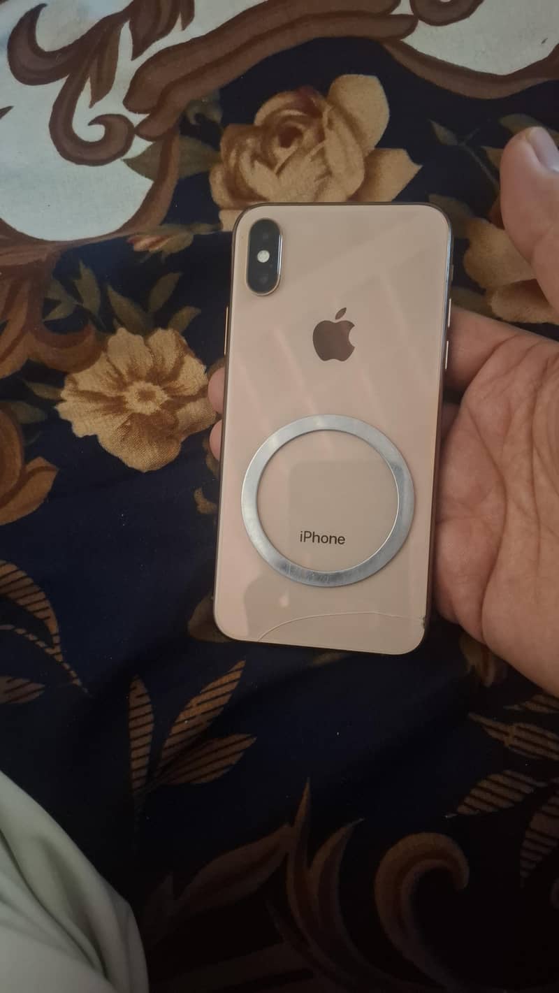 Apple iPhone X 4