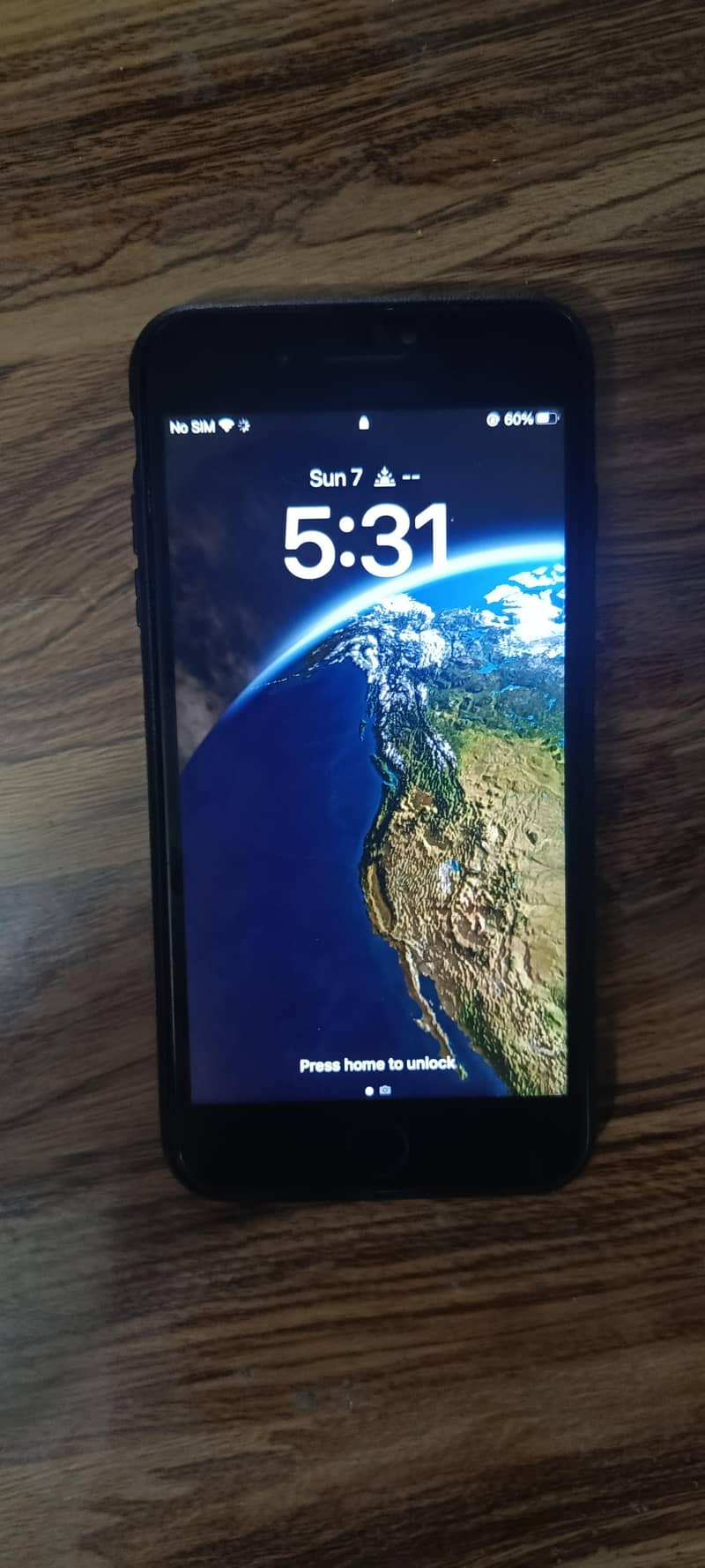 Apple iPhone 8 Plus 3