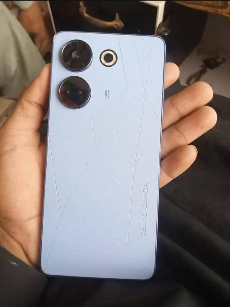 Tecno CAMON 20 0