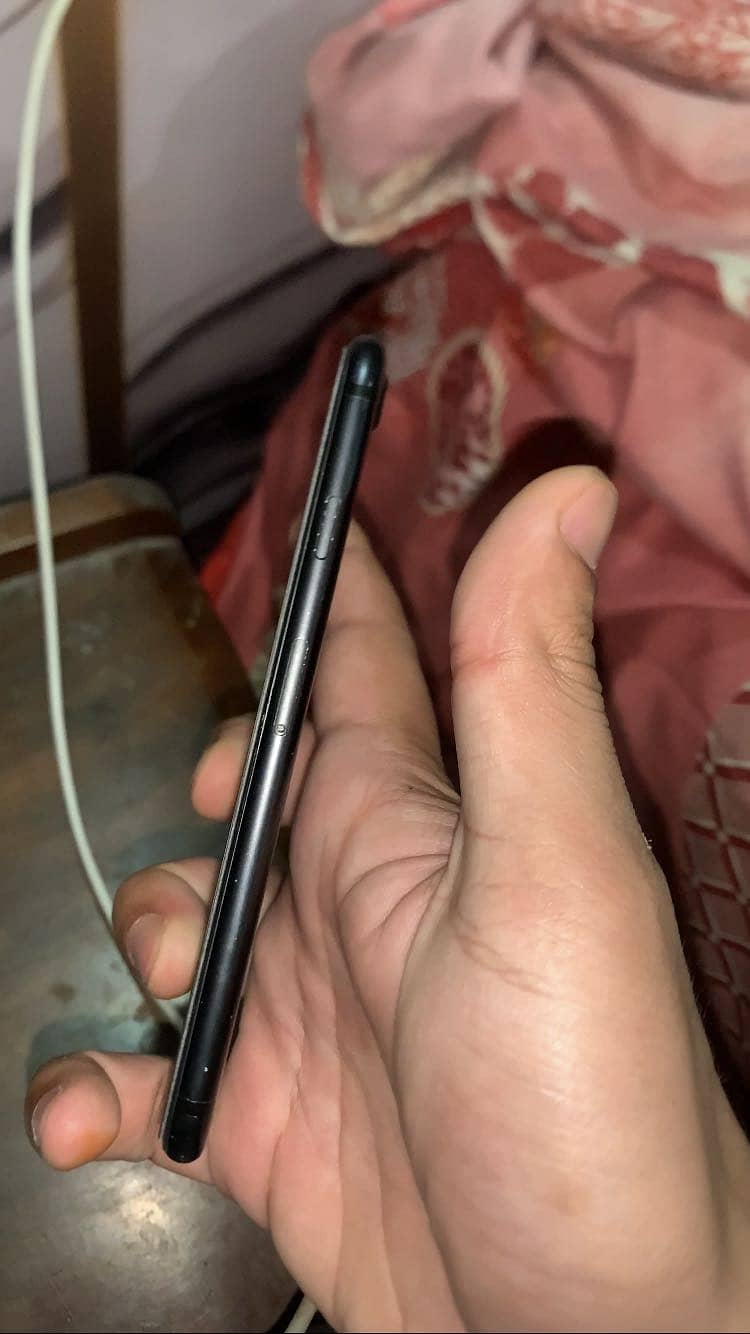iPhone 3