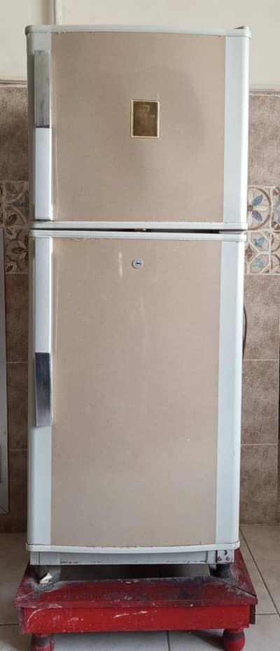 Dawlance refrigerator for sale in excellent condition