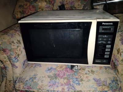 A microwave for in Karachi