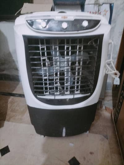 12 volt air cooler condition 9/10.