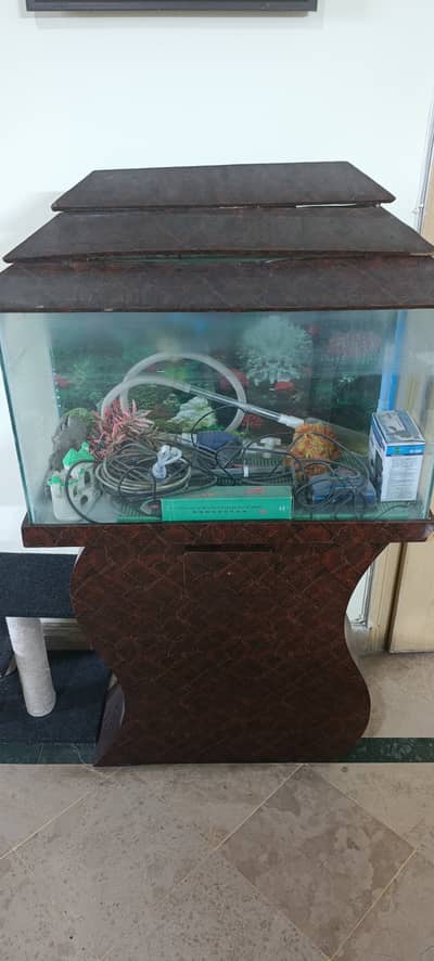Fish Acquarium with Accessories