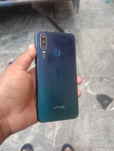 vivo y15