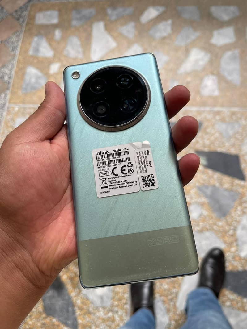 Infinix Zero 40 4