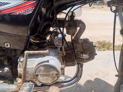 unique ud100 self start but battery nhi hai.