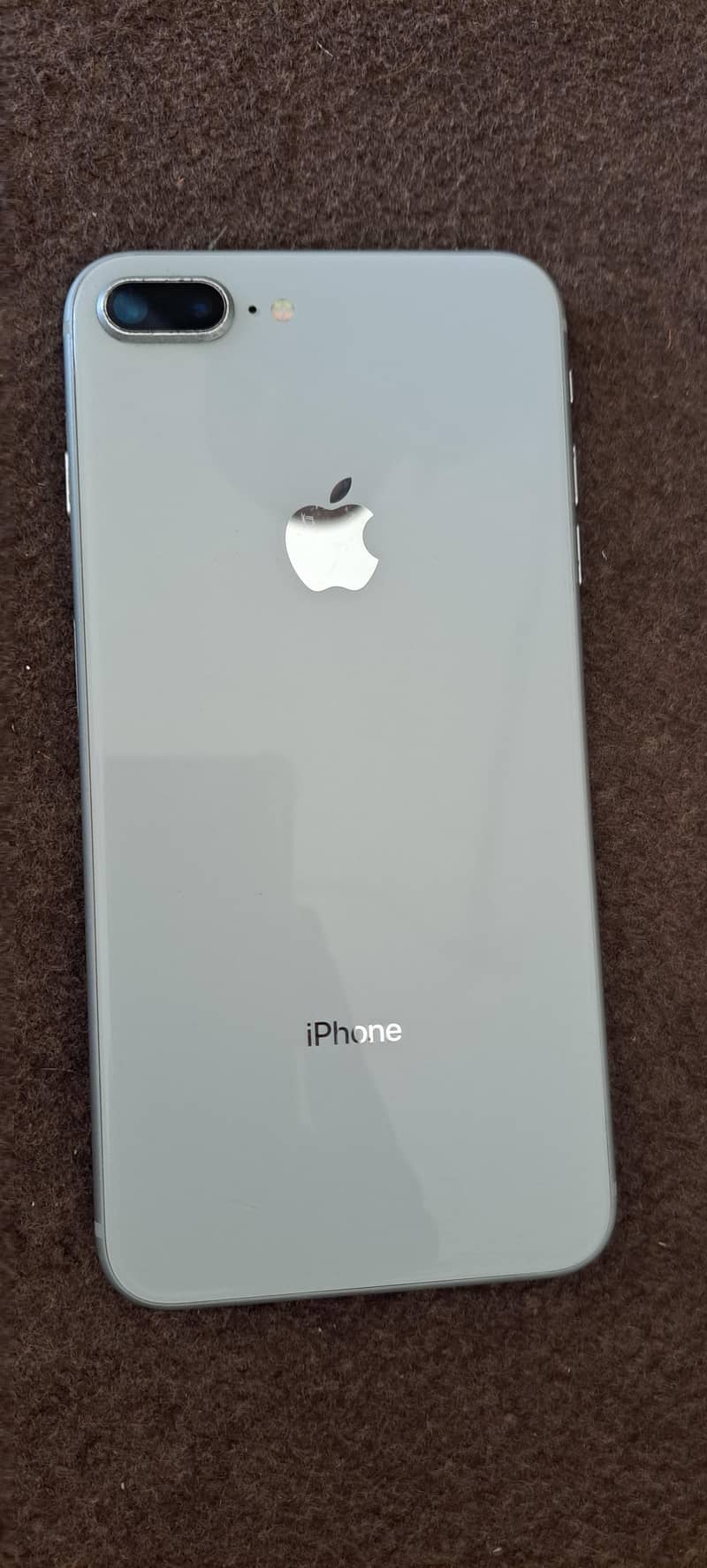 Apple iPhone 8 Plus 1