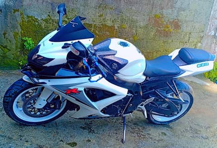 SUZUKI GSX-R600