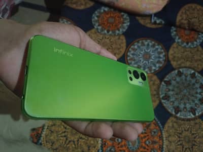 Infinix Hot 12