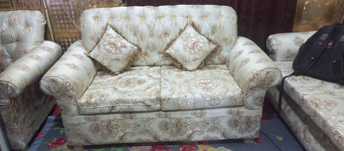 6 seater sofa urgent sale