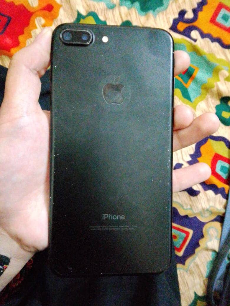 Apple iPhone 7 Plus 2