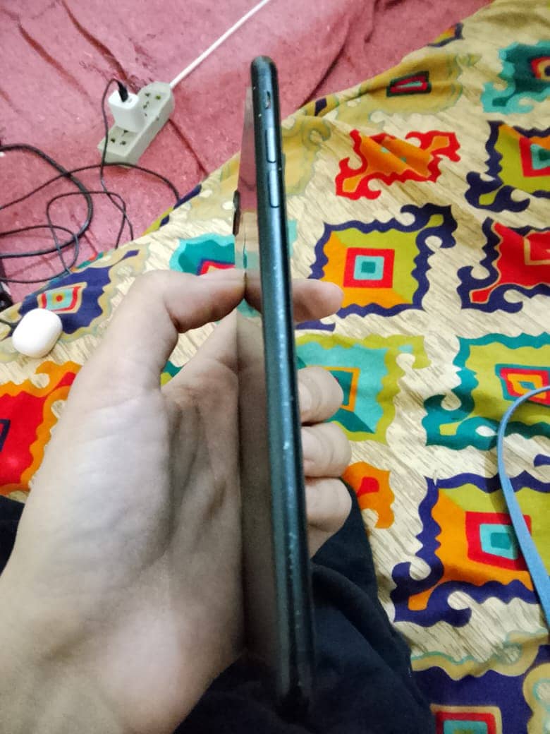 Apple iPhone 7 Plus 3