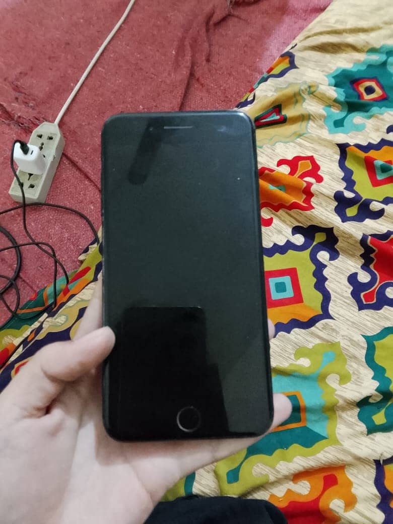 Apple iPhone 7 Plus 4