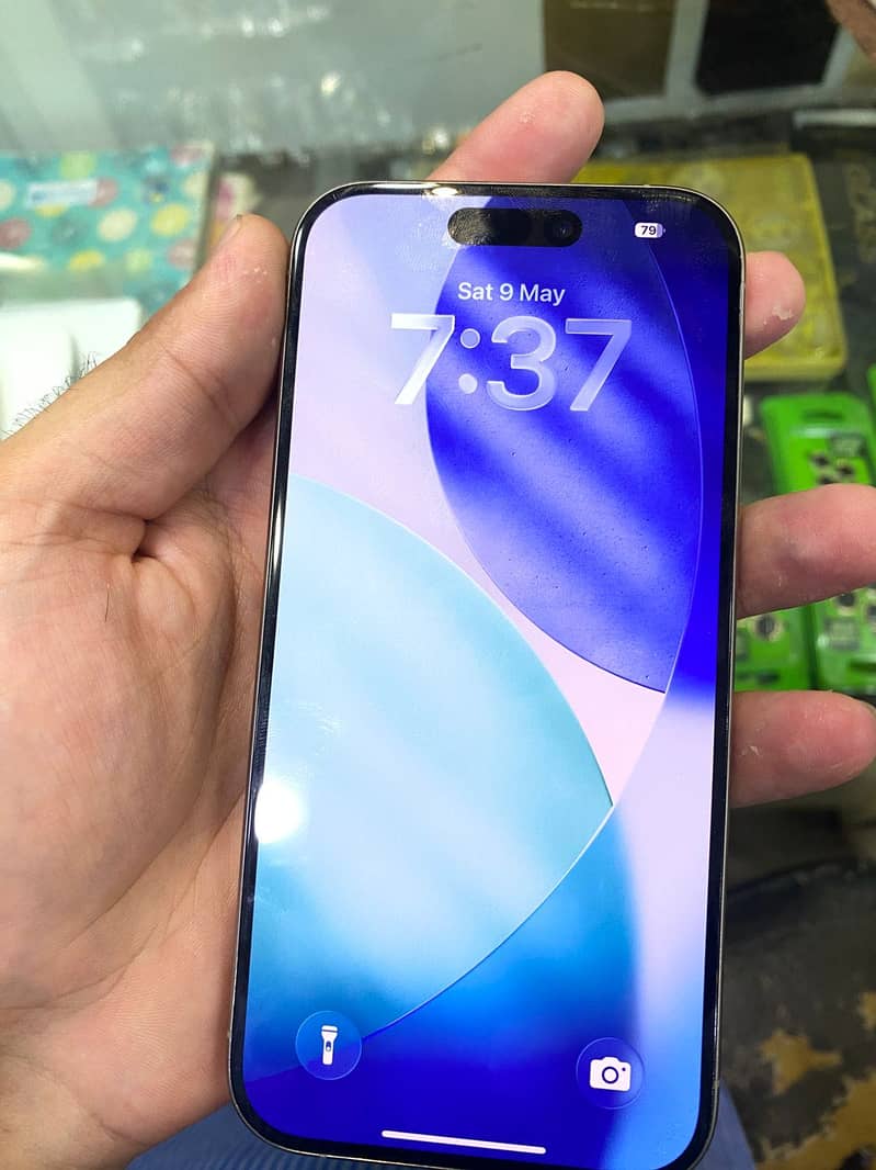 Apple iPhone 15 Pro 2