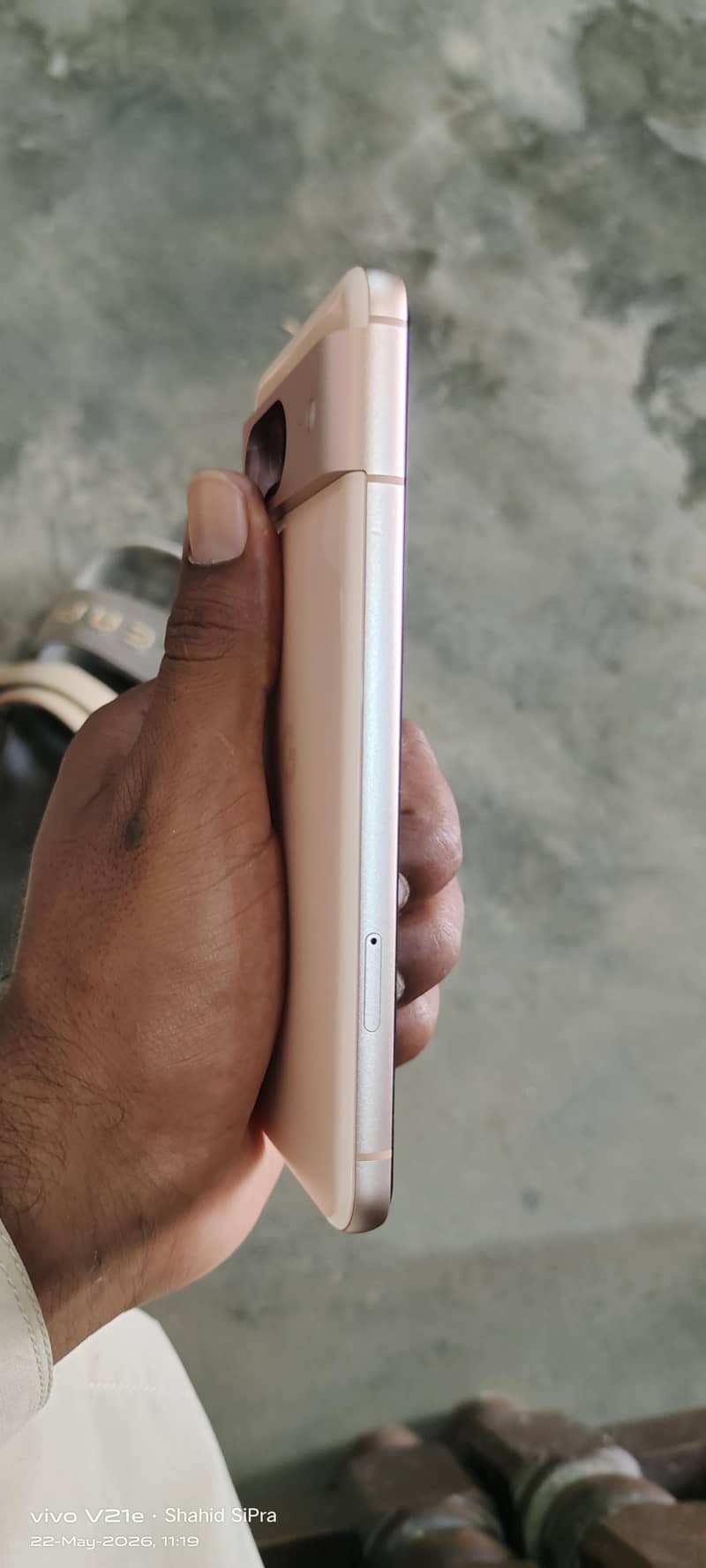 Google Pixel 8 4