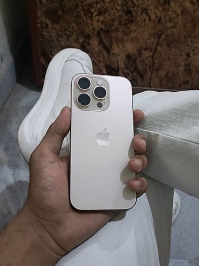 Apple iPhone 16 Pro