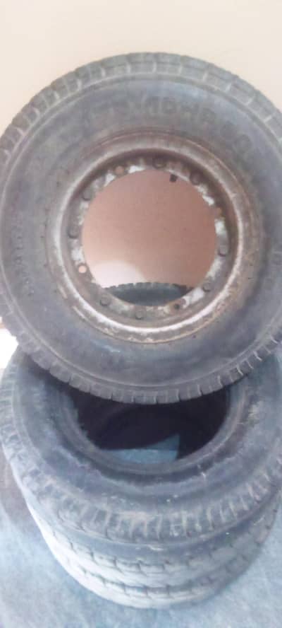 used tyres auto rikhwa 4 pies