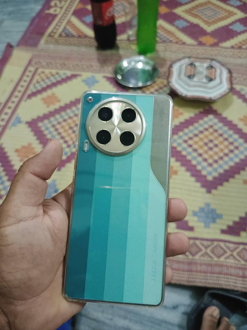 Tecno CAMON 30 1