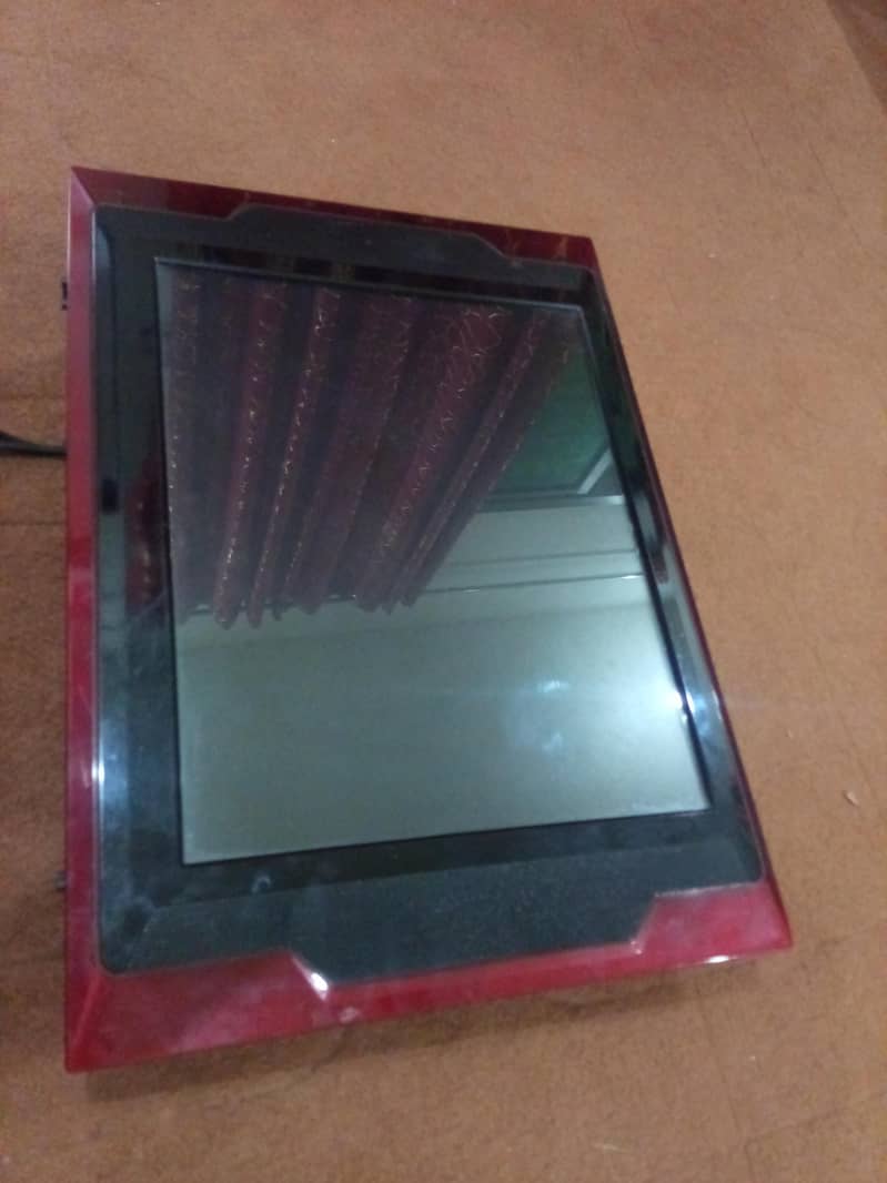 good conditioned lcd tv 1