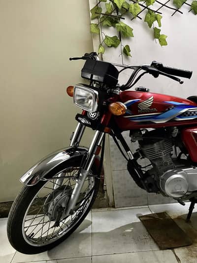 Honda CG124 2024