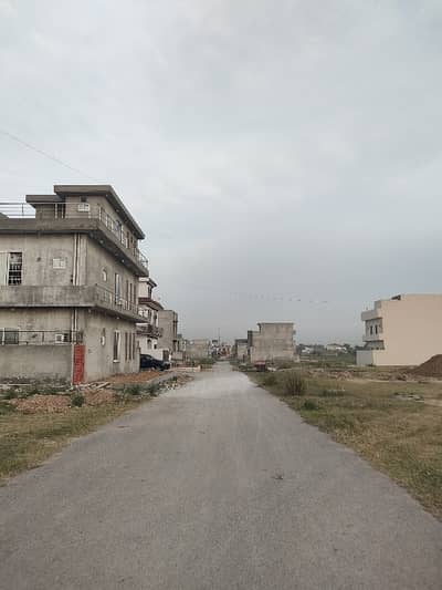 5 Marla Plot Available In G15/3 Dabal road with extra land