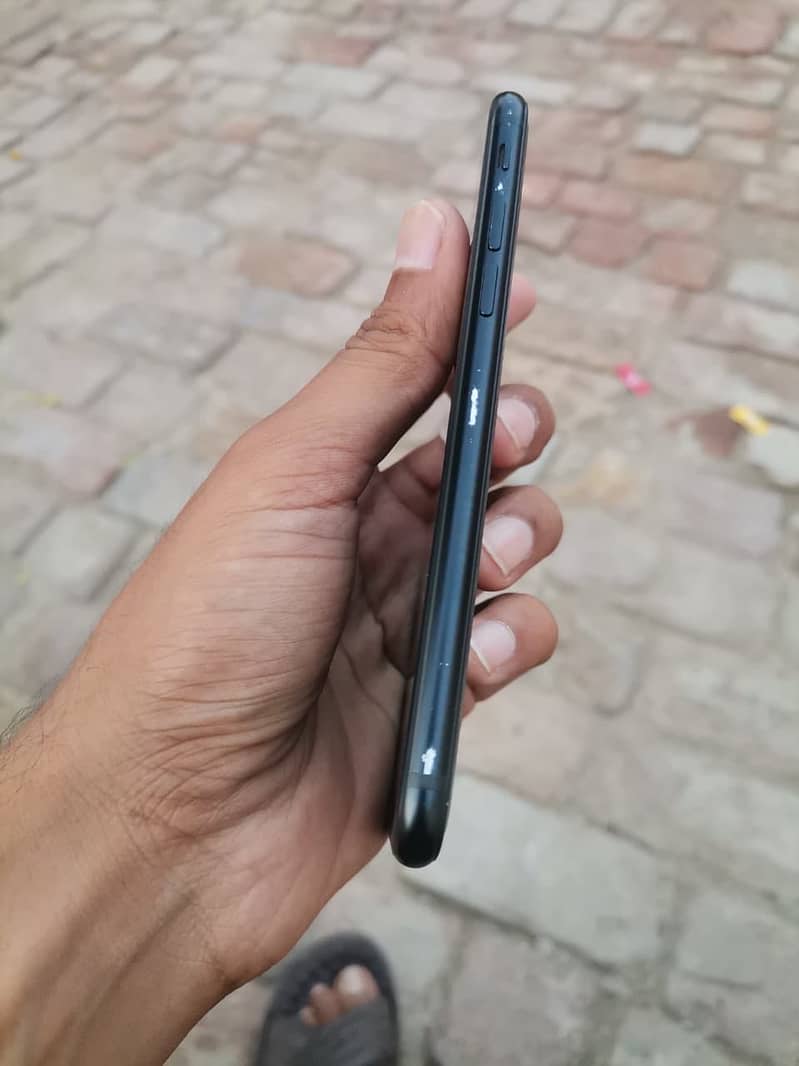 Iphone se 3 (exchange possible) 5