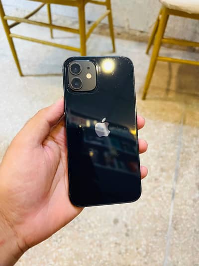 Apple iPhone 12