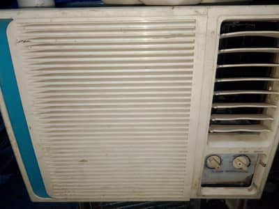 pona ton window ac. 0324/044/0015