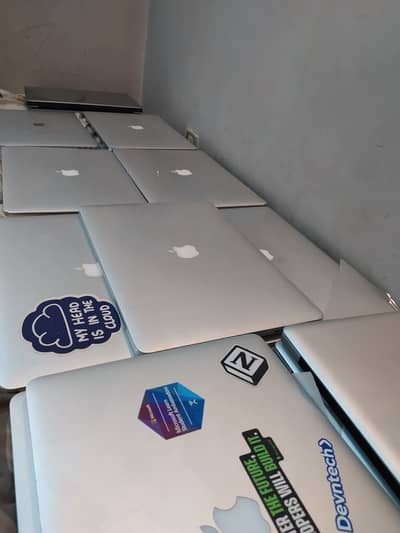 MacBook Pro (Mid 2014 / 2015) i7, 16GB RAM, 512GB SSD