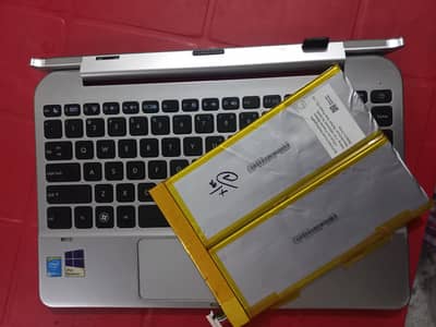 Y11B pm Laptop Battery and keyboard for sale
