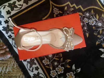 click brand new heels