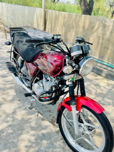 Suzuki 150 GS SE very Good condition for Sale Good Price