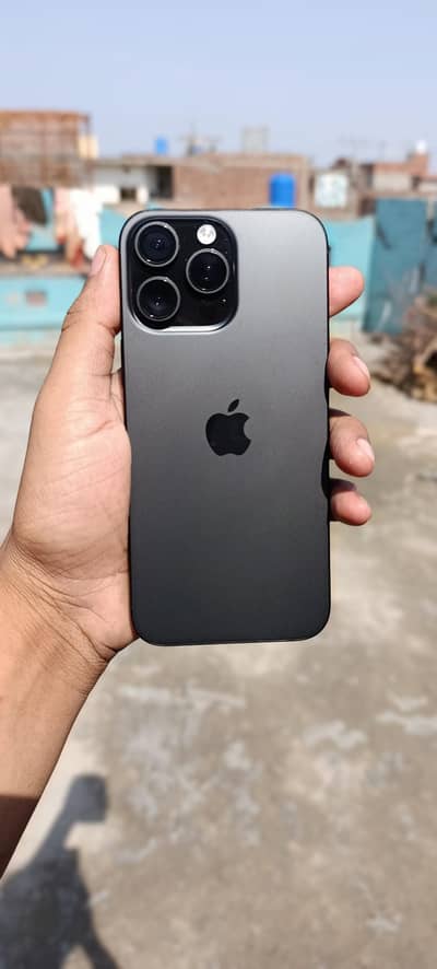Apple iPhone 16 Pro Max