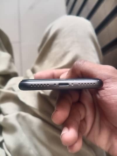 Apple iPhone 8