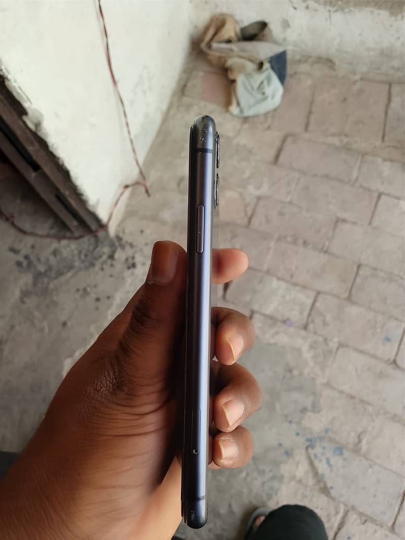 Apple iPhone 11 1