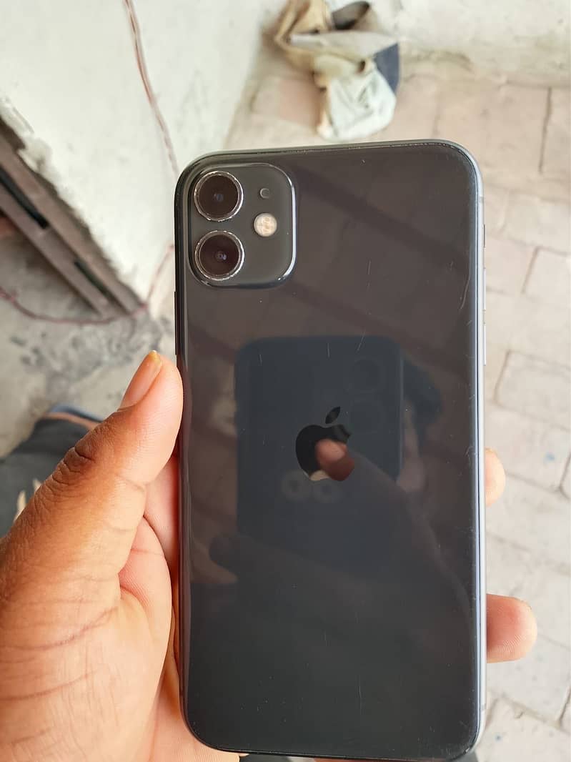 Apple iPhone 11 3