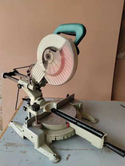 Degree cutter Mitre saw
