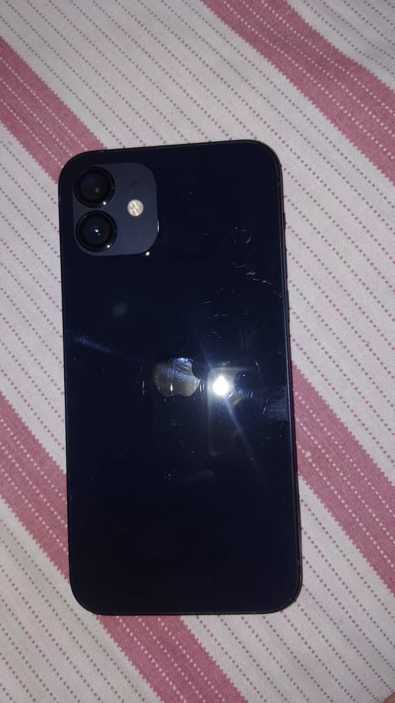 Apple iPhone 12 3