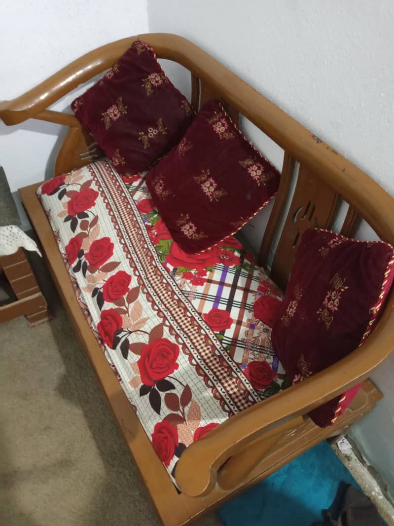 good condition sofa set 0
