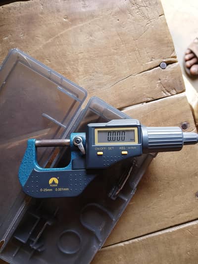 Digital Micrometer Gauge – Accurate Measurement Tool