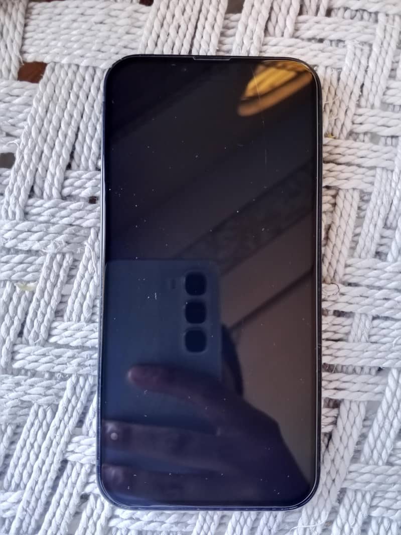 Apple iPhone 13 2