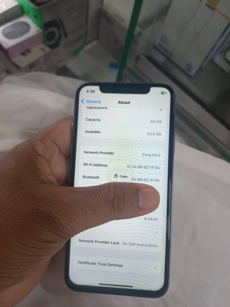 Apple iPhone X 3