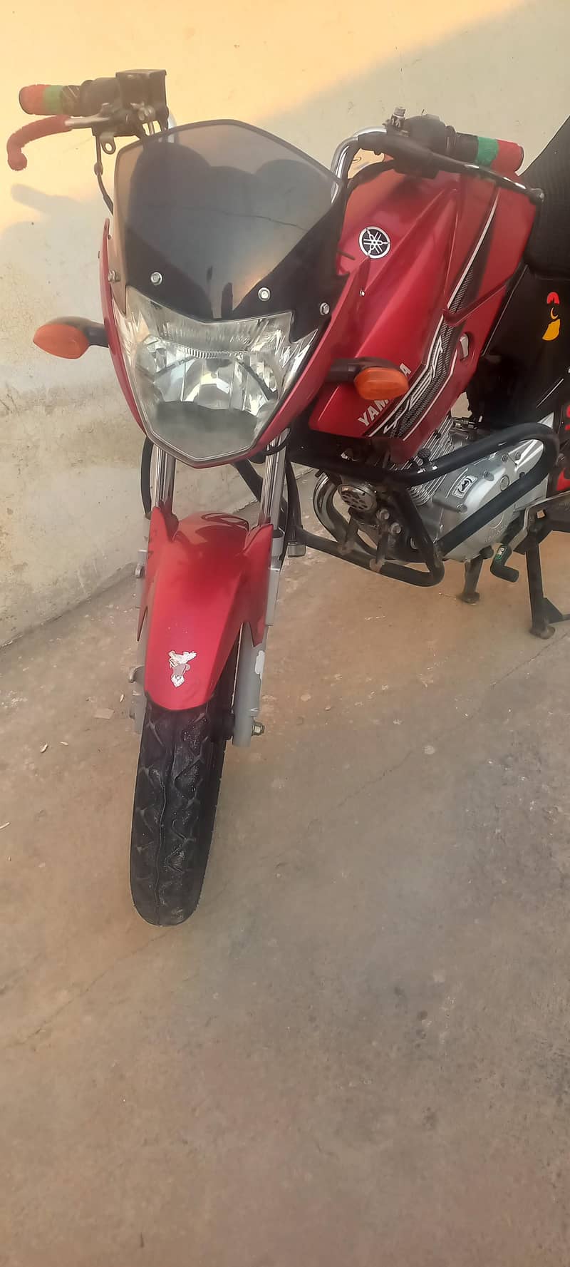 یاماہا وائی بی آر 4