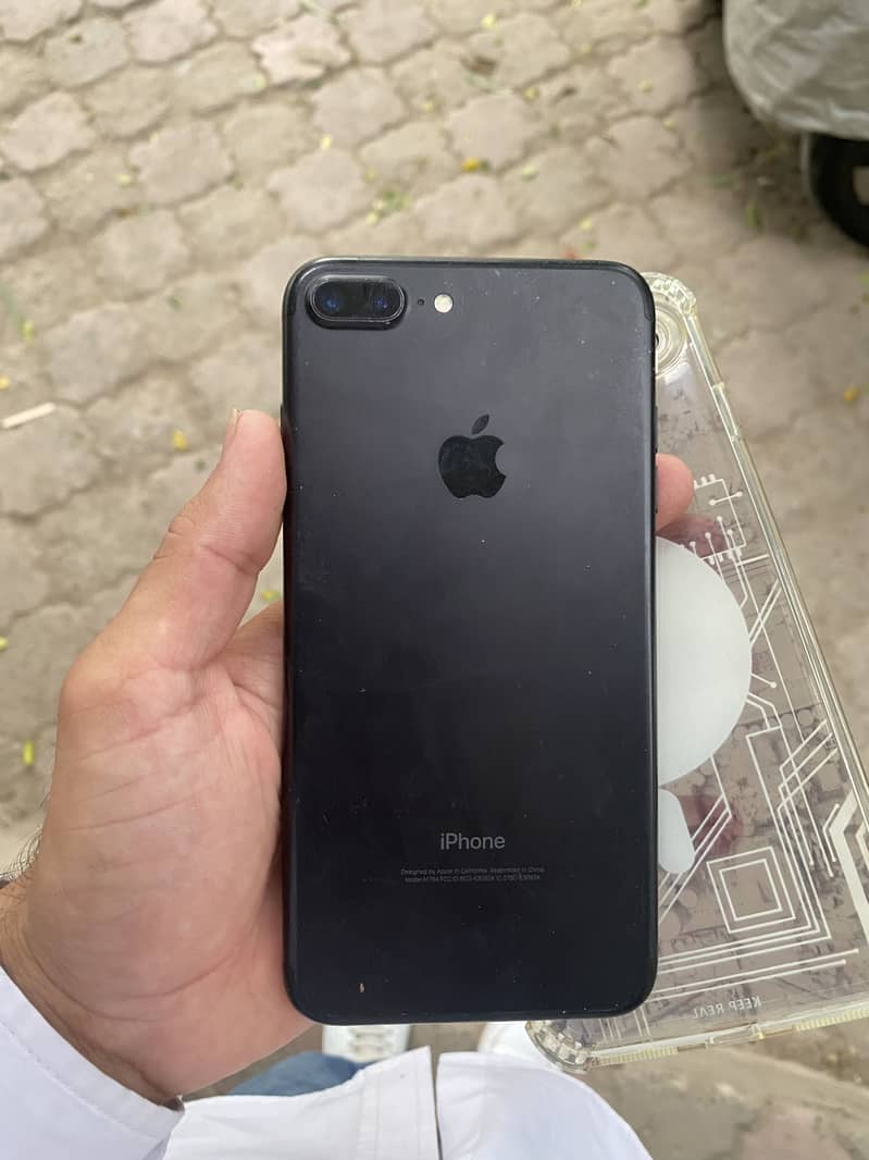 Apple iPhone 7 Plus 0