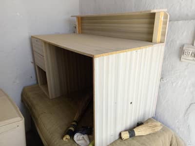 officer table desk